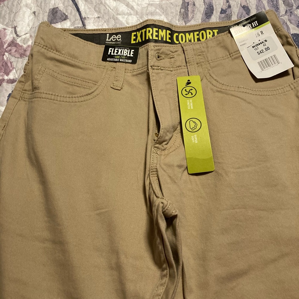 Lee Extreme comfort jeans.  16R adjustable waist.